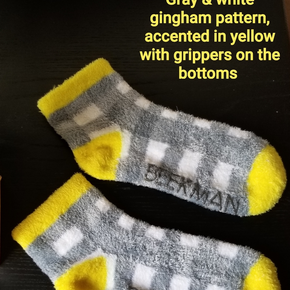 **SOLD** Beekman 1802 socks (2 pairs)